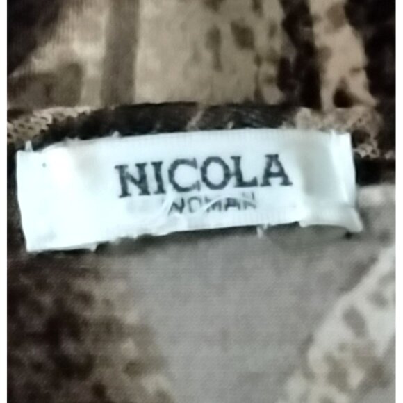Nicola Woman Top Size 1X Brown Black Abstract Pattern Buckle Detail 3/4 Sleeves - Picture 9 of 10